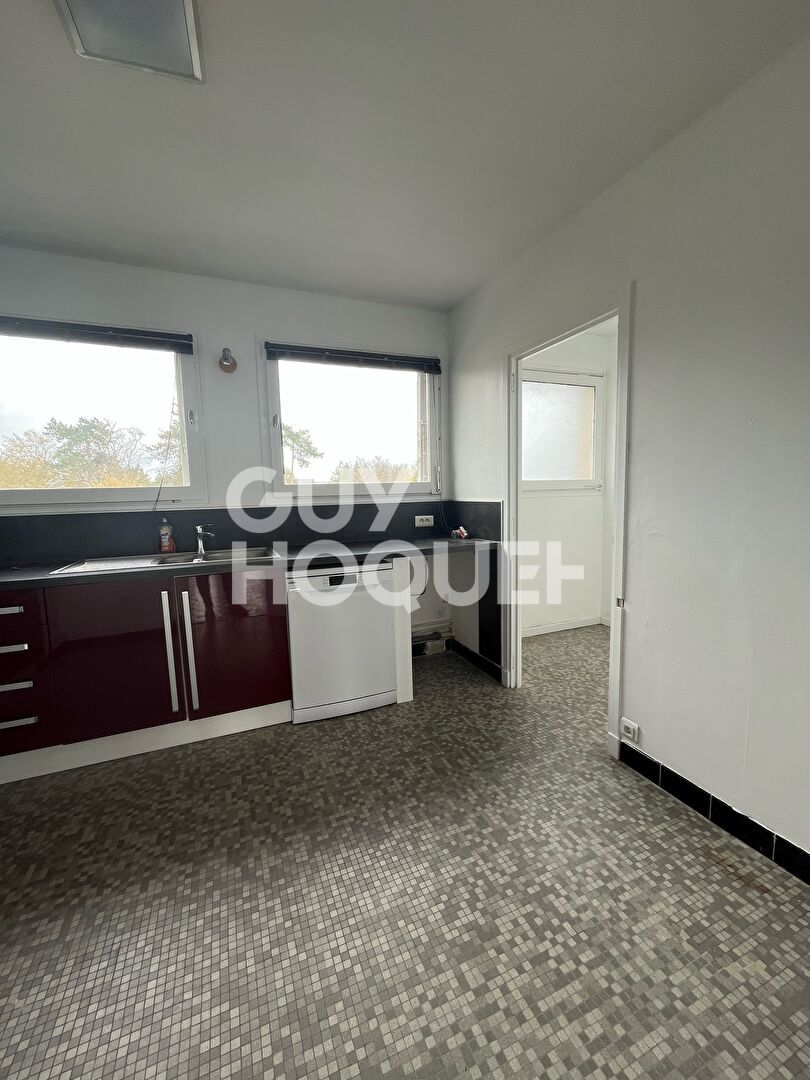 LOCATION d'un appartement F4 (90 m²) à COMPIEGNE