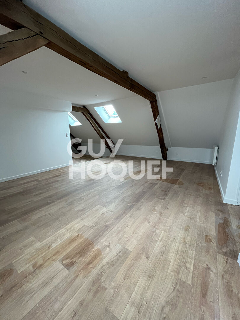 Appartement Estrées St Denis 5 pièce(s) 92.32 m² - 136 m² au sol