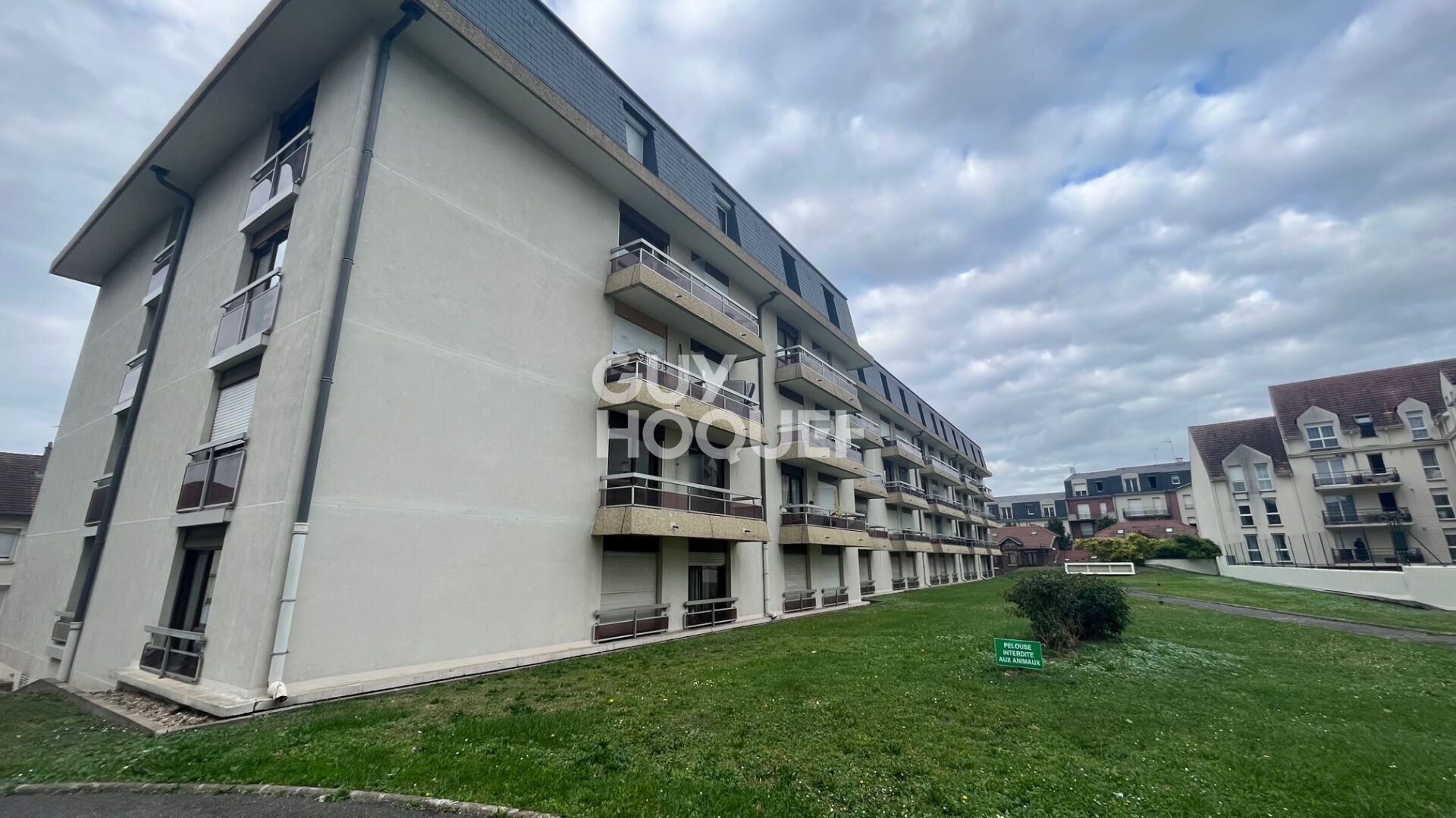 VENTE d'un appartement F1 (29 m²) à MARGNY LES COMPIEGNE