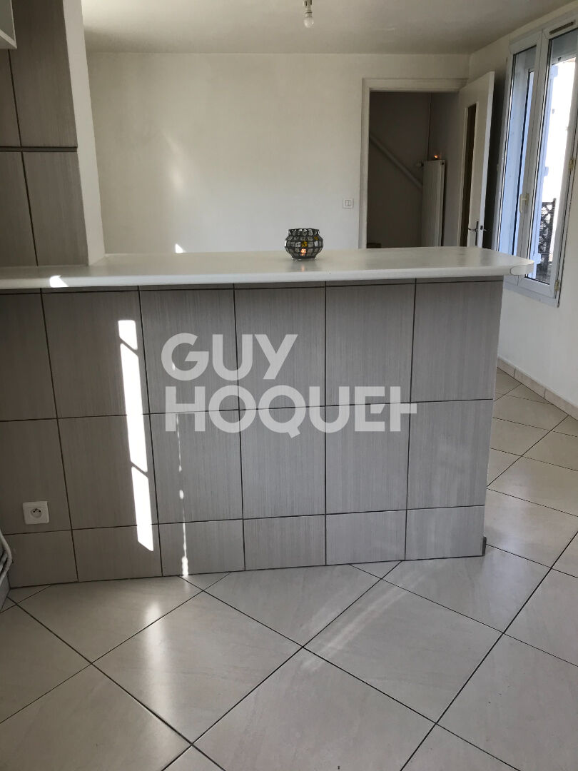 LOCATION d'un appartement 3 pièces (54 m²) à SAINT SAUVEUR