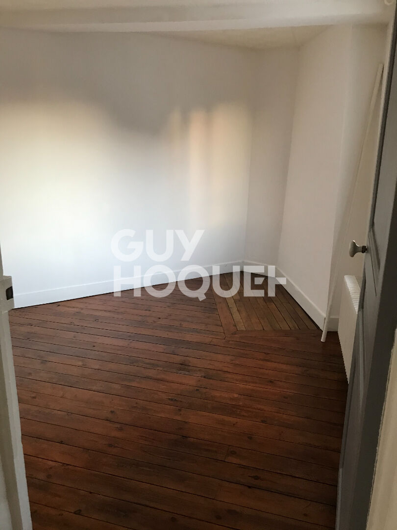 LOCATION d'un appartement 3 pièces (54 m²) à SAINT SAUVEUR