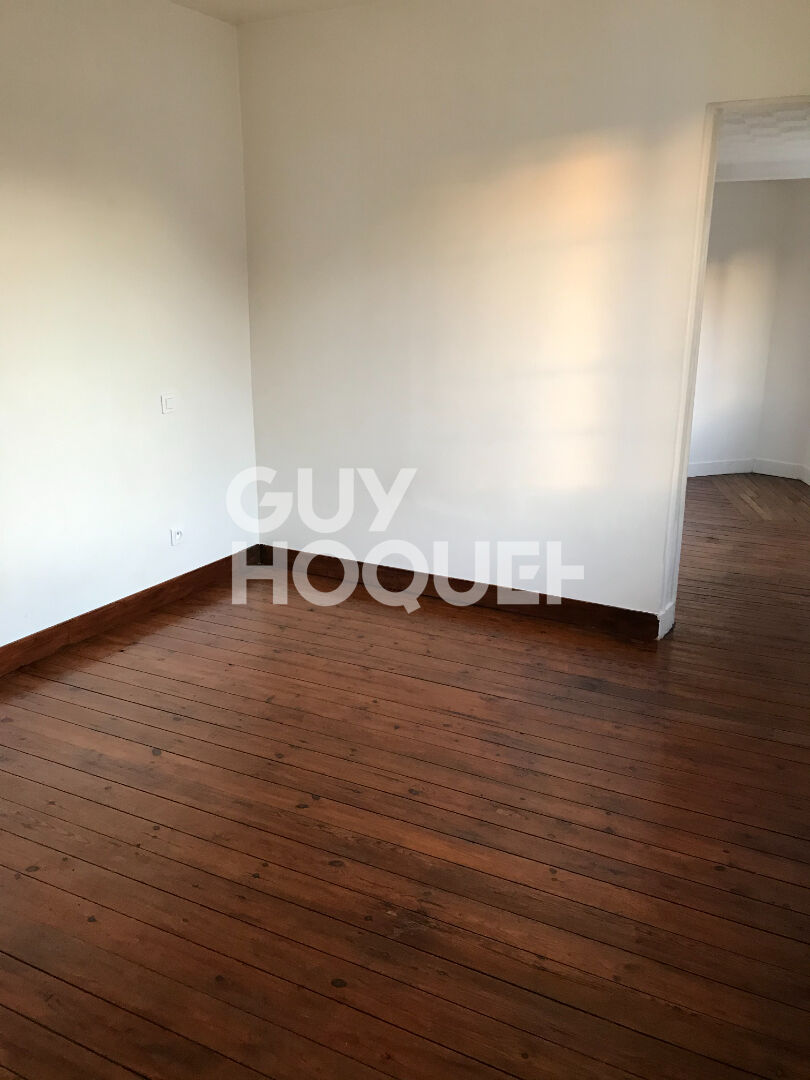 LOCATION d'un appartement 3 pièces (54 m²) à SAINT SAUVEUR