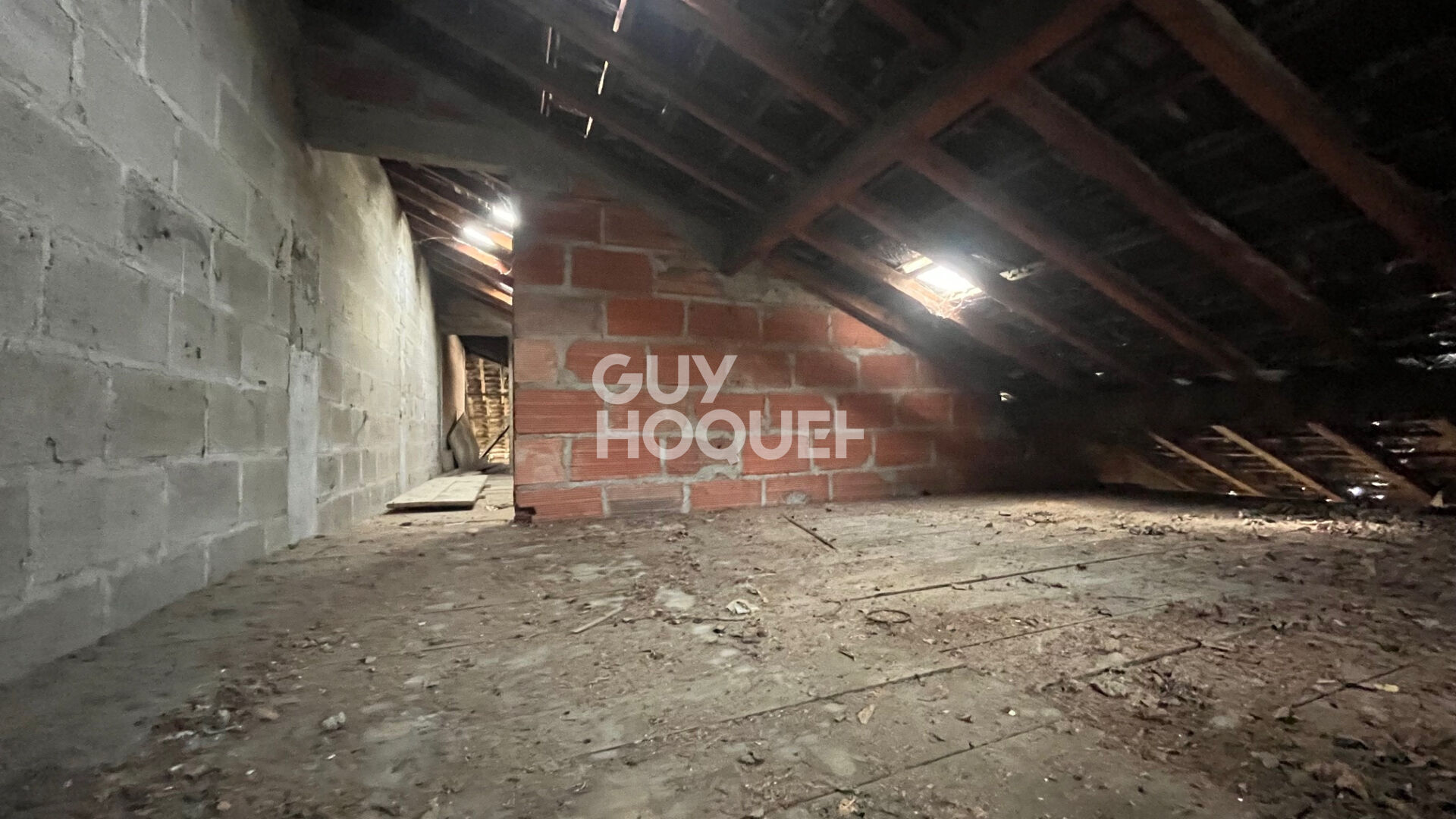 VENTE d'une maison 5 pièces (141 m²) à MARGNY LES COMPIEGNE