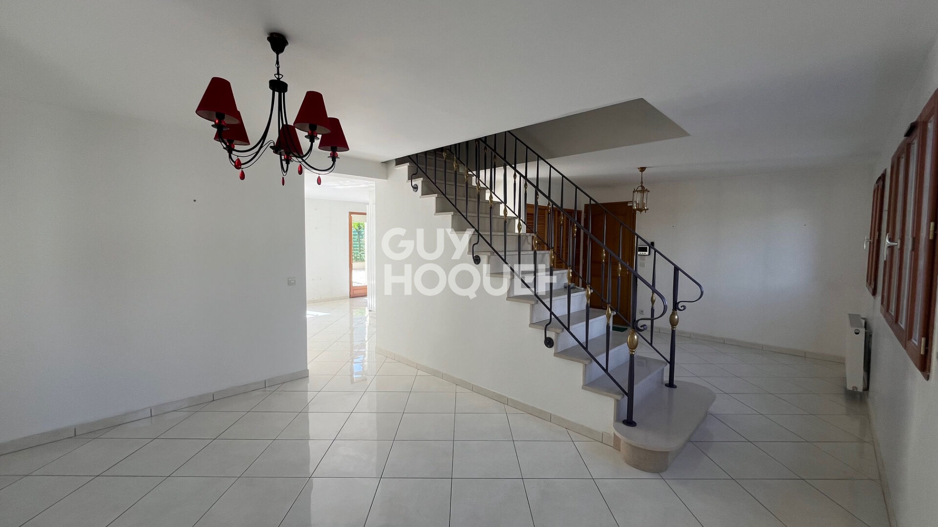 Maison récente à vendre à Compiègne - 5 chambres, jardin, garage double