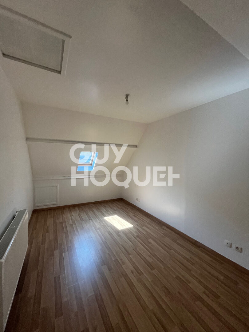 Maison récente à vendre à Compiègne - 5 chambres, jardin, garage double