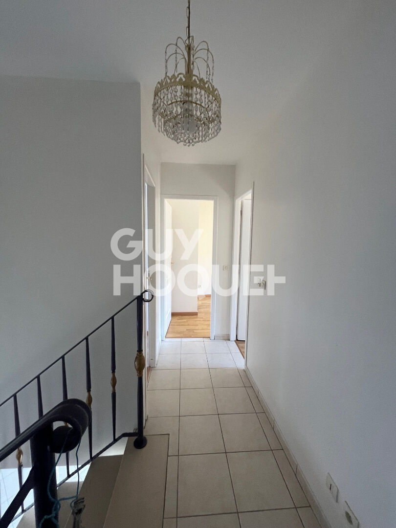 Maison récente à vendre à Compiègne - 5 chambres, jardin, garage double