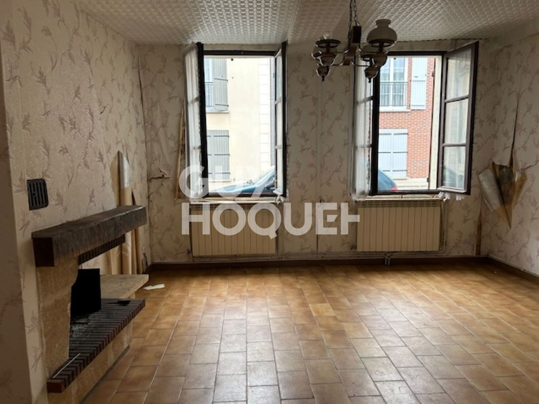 Lacroix-Saint-Ouen : Maison de ville à découvrir !