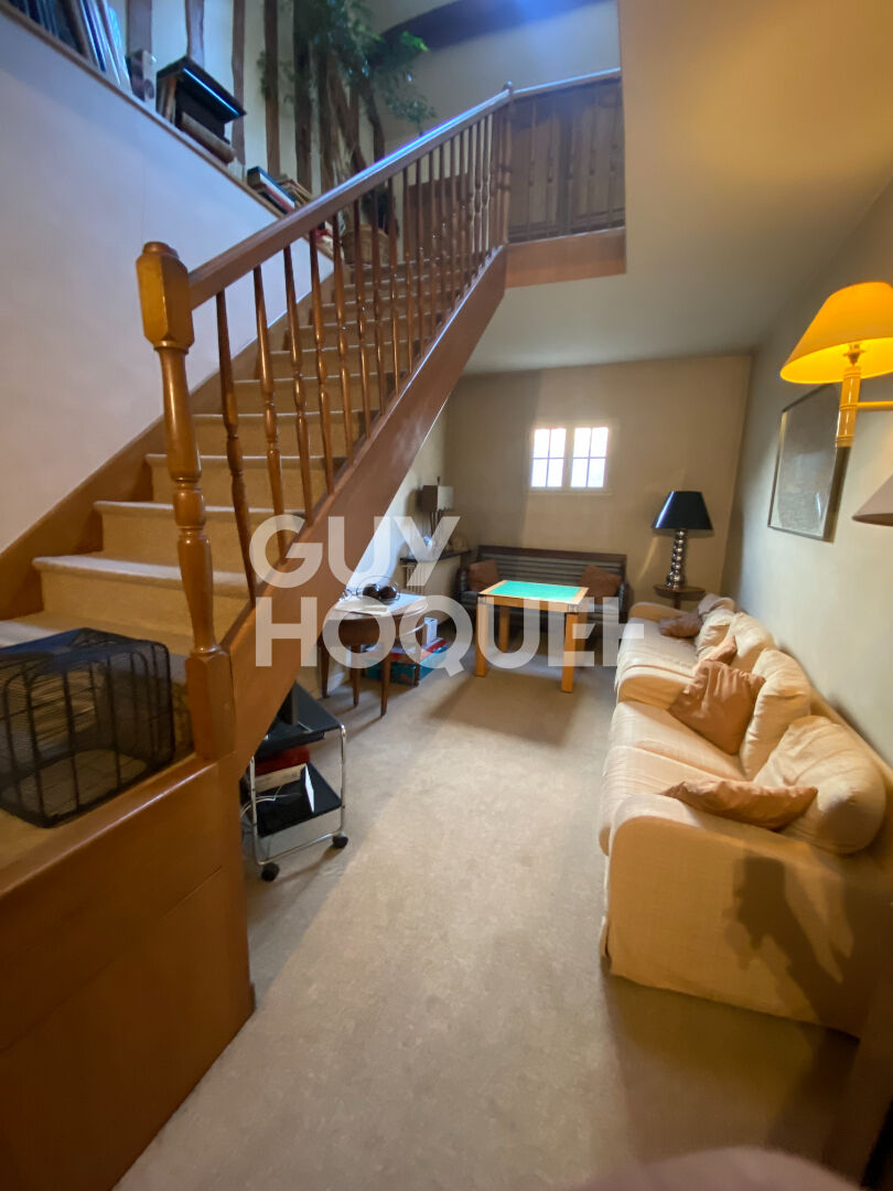 Ensemble Immobilier - Immeuble - COMPIEGNE centre ville