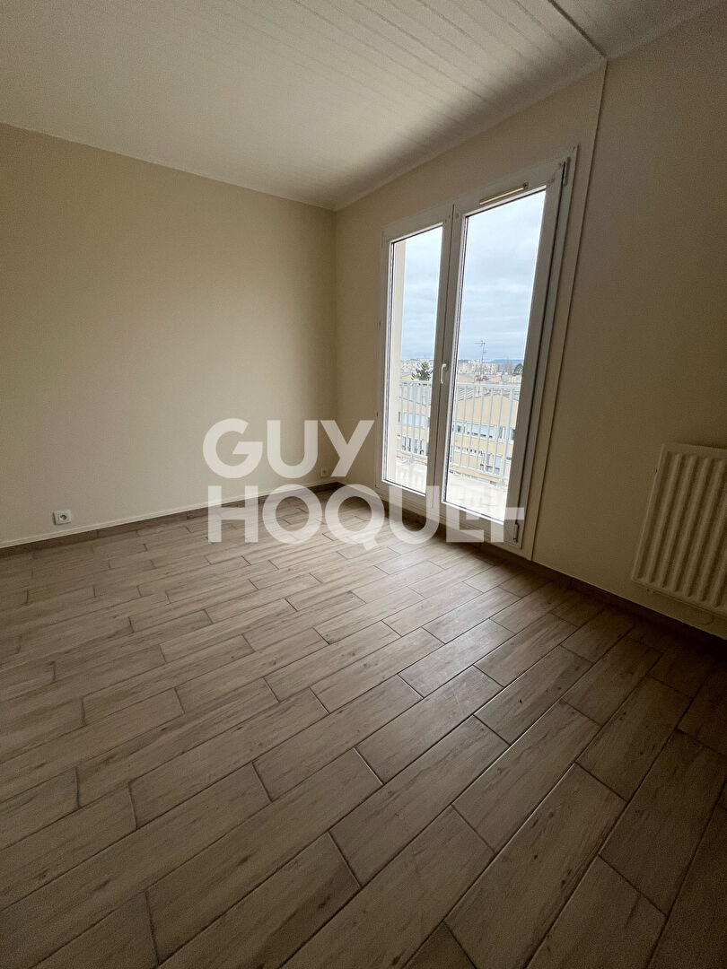 Appartement Compiegne 2 pièce(s) 44.04 m²