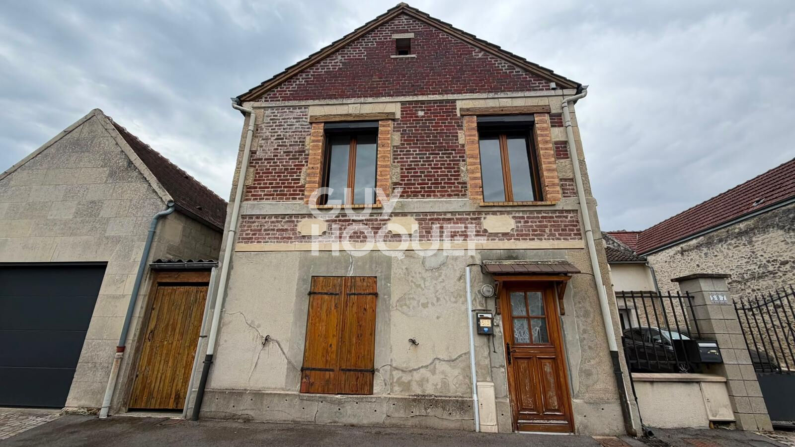 Charmante Maison à Vendre à Saint Sauveur - Idéale pour Investisseurs