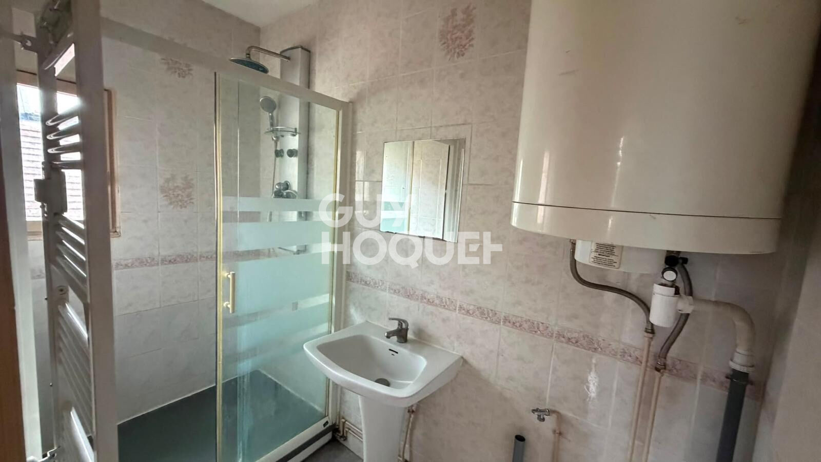 Charmante Maison à Vendre à Saint Sauveur - Idéale pour Investisseurs