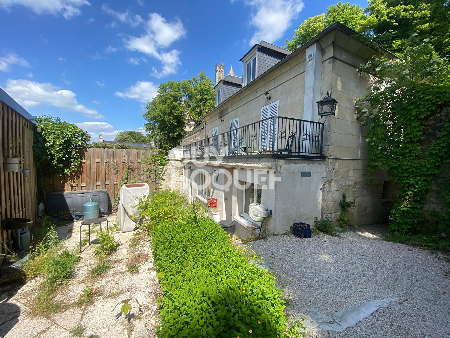 A 12 MN DE COMPIEGNE - AU PIED DU CHATEAU DE PIERREFONDS - MMEUBLE A vendre - REF. C2147 — photo 6