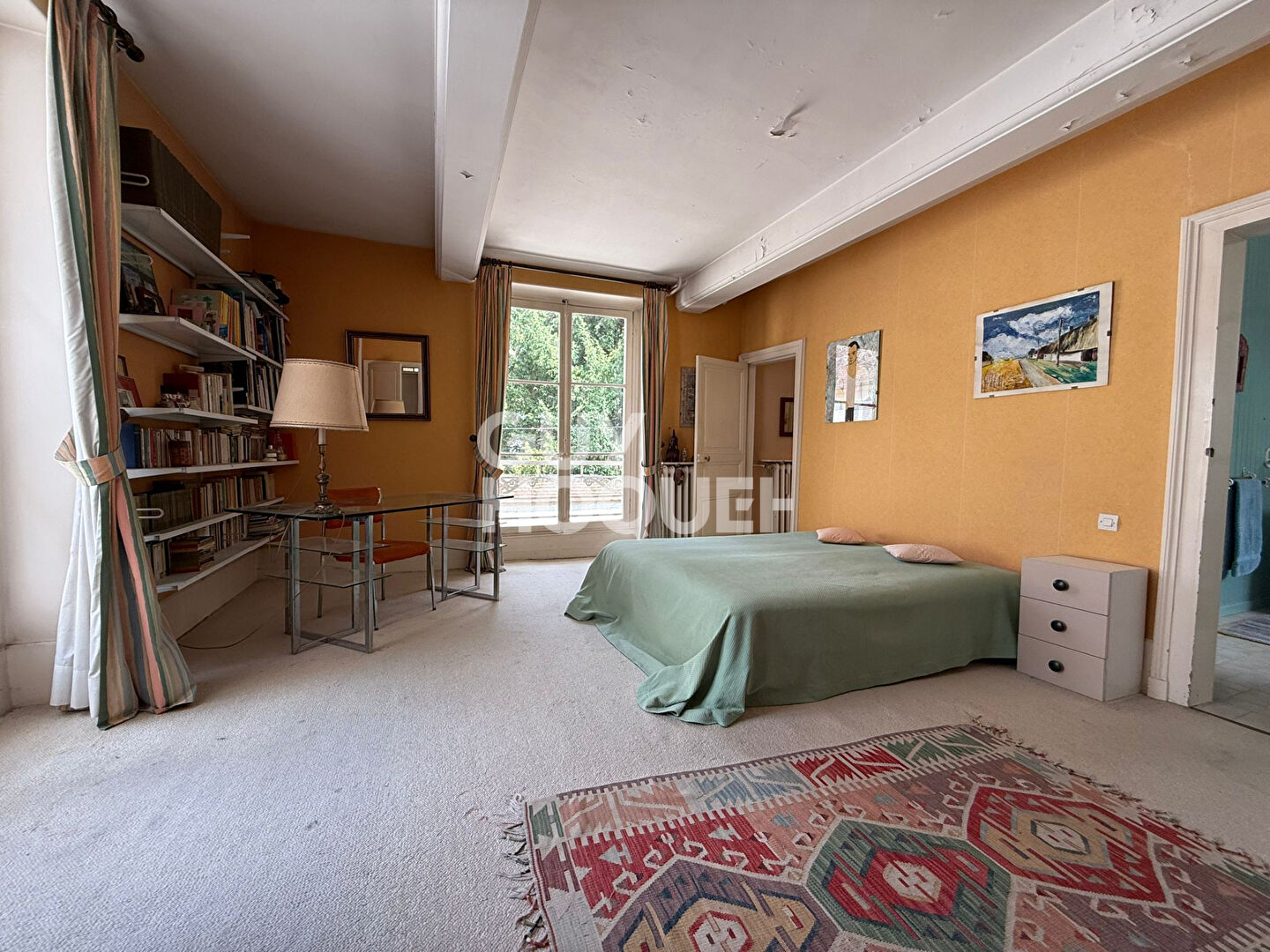 Maison de Maître d'Exception à Compiègne - 5 Chambres, Grand Standing