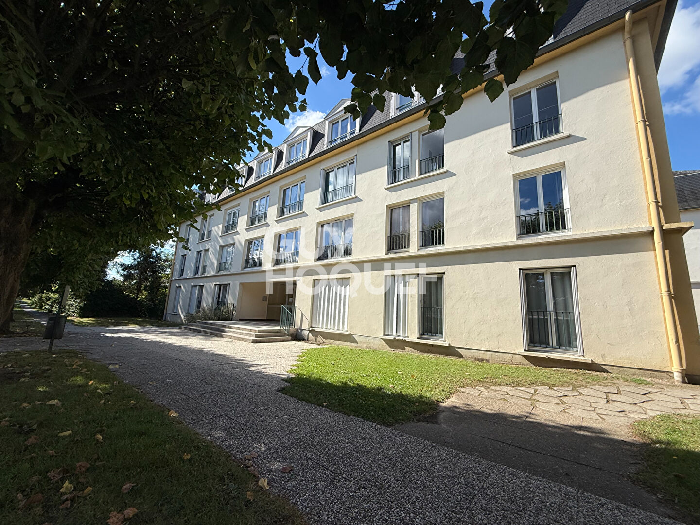 Charmant studio lumineux de 28.4m2 avec coin nuit