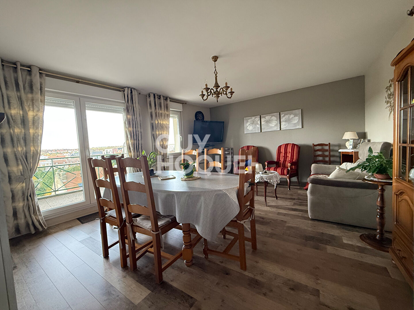 Appartement Traversant de 4 pièces à vendre à Compiègne - Grand standing et confort moderne