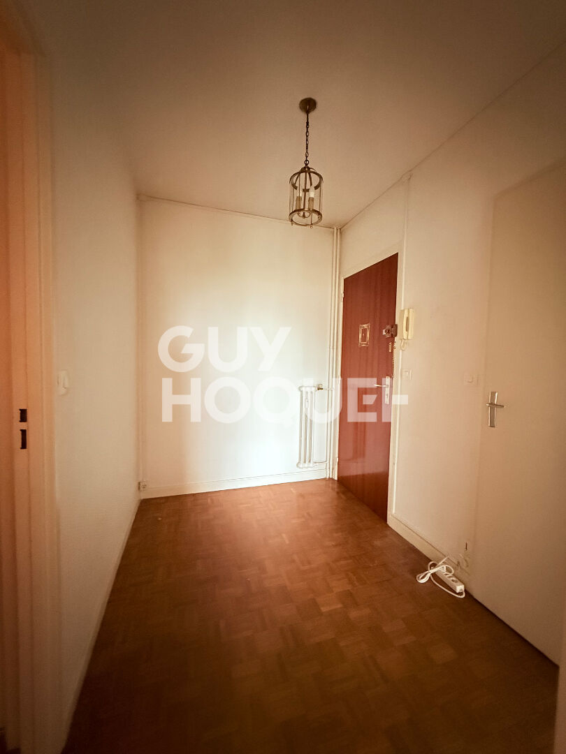 À vendre : Appartement 3 pièces à Compiègne Résidence Sécurisée et Recherchée - Triangle d'Or