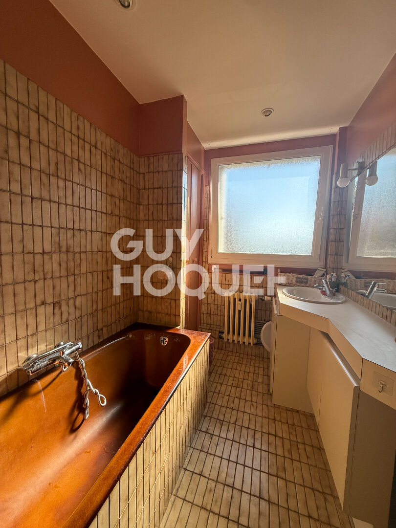 Appartement F4 dans résidence au calme secteur polyclinique