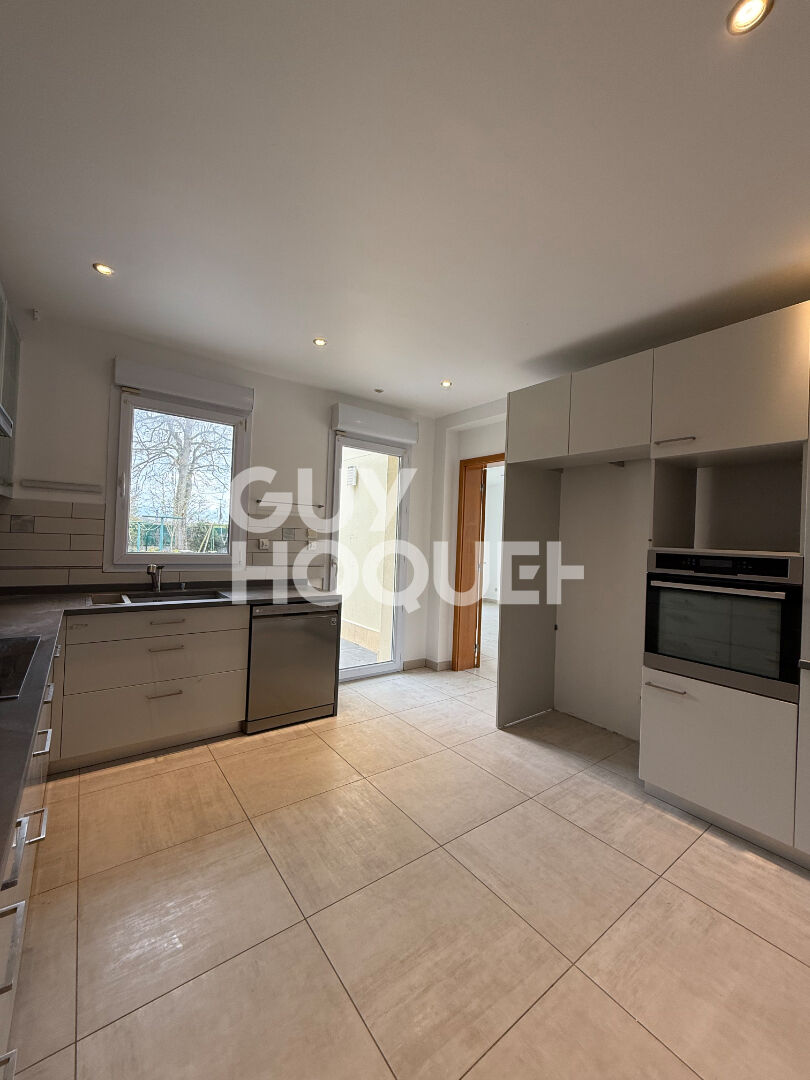 Exceptionnelle maison de prestige à vendre à Compiègne  - Quartier Les Avenues - Réf. 10795