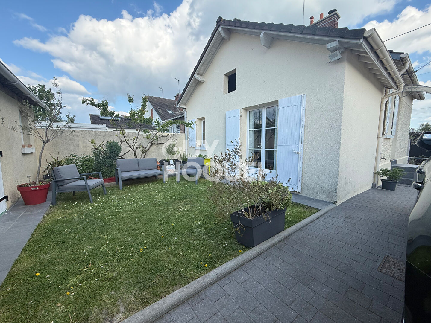 Maison à vendre à Compiègne - Belle Opportunité ! Vivable de plain pied ! — photo 1