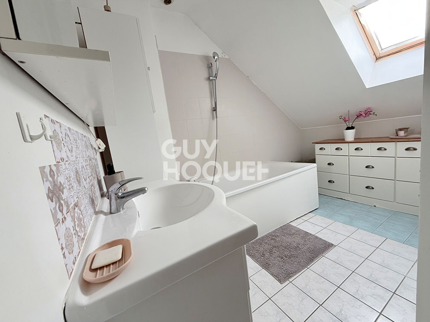 Maison d'exception à vendre à Compiègne avec 5 chambres sans travaux - Réf. C2312