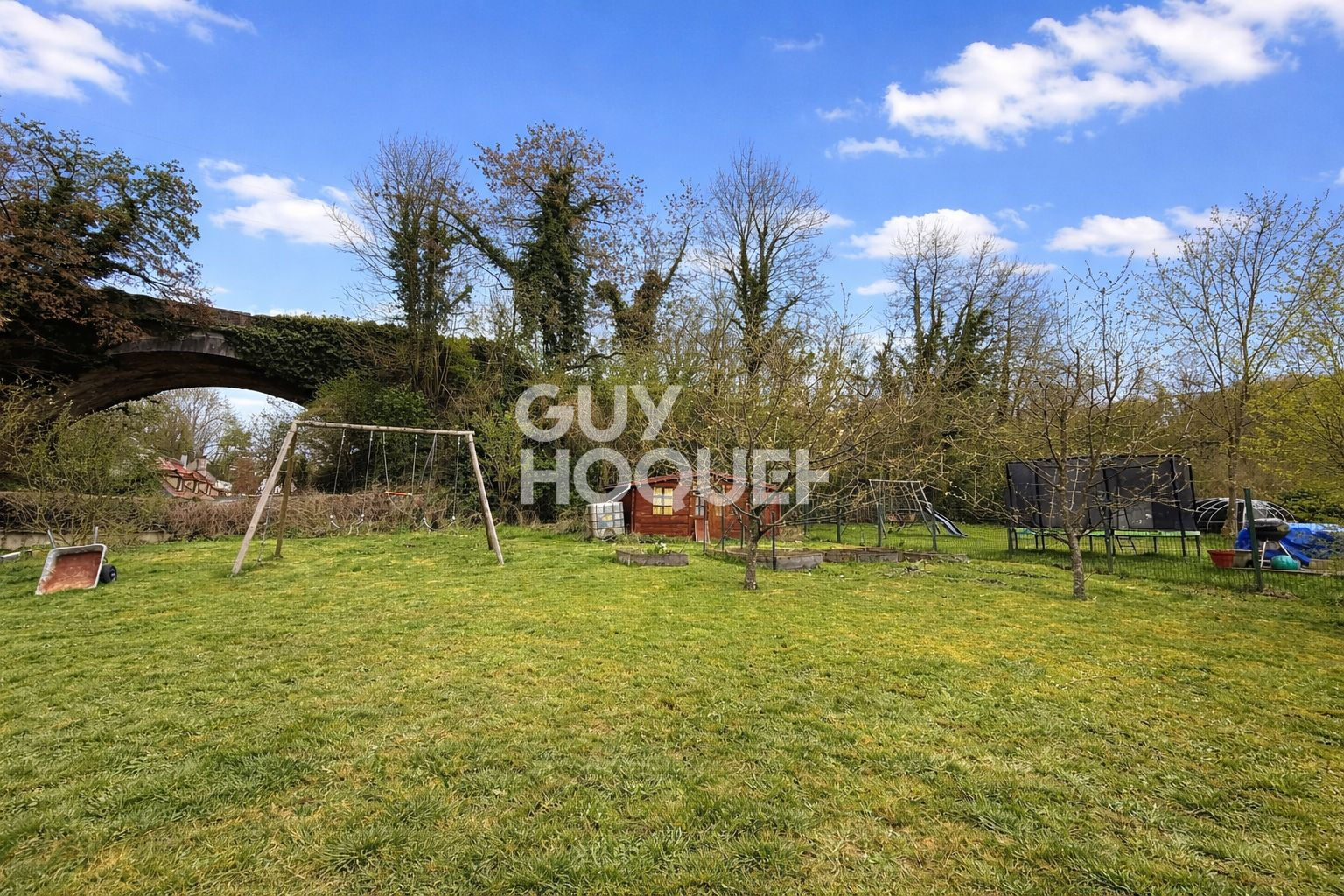 Pavillon indépendant 4 chambres à Pierrefonds