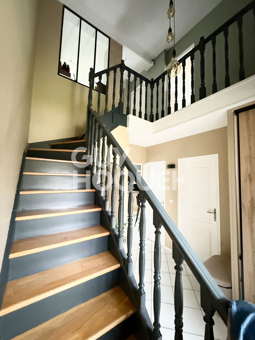 Maison spacieuse 8 pièces à vendre à Jaux, secteur Compiègne