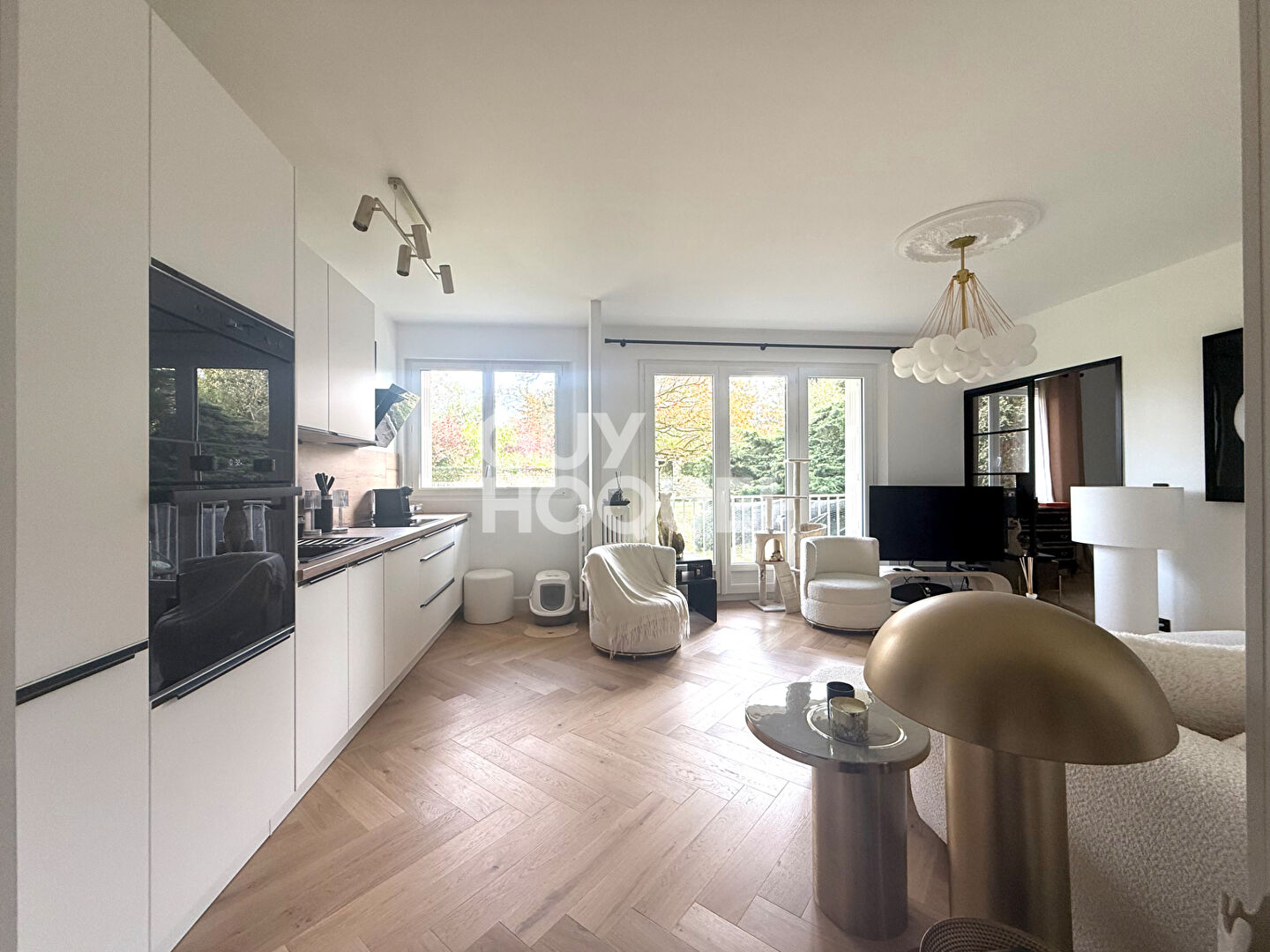 Appartement d'Exception 3 Pièces à Vendre, Quartier Carnot à Compiègne - Réf. 10987