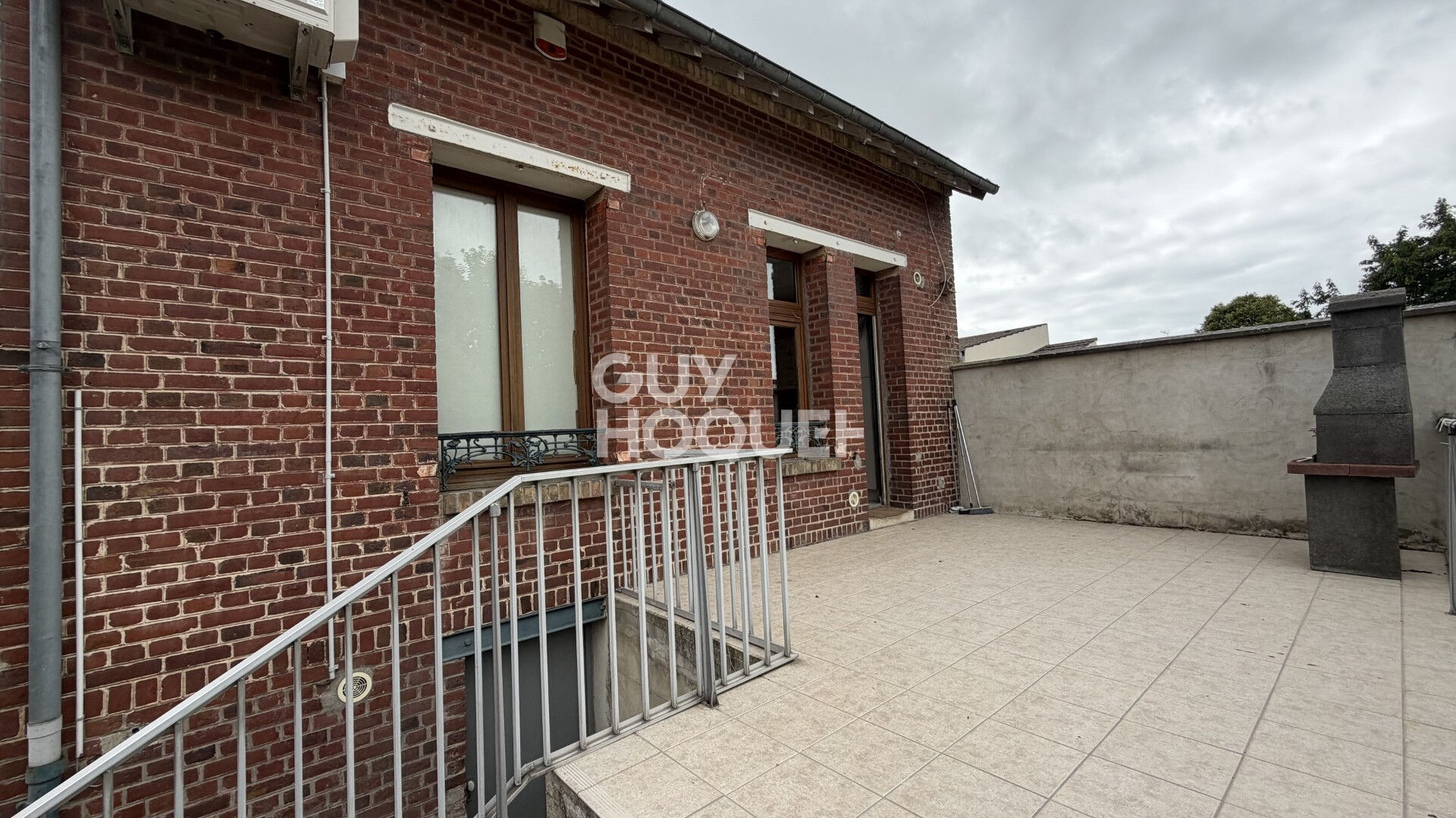PLEIN CENTRE DE CLAIROIX Maison 5 pièces à vendre  - 275 000 