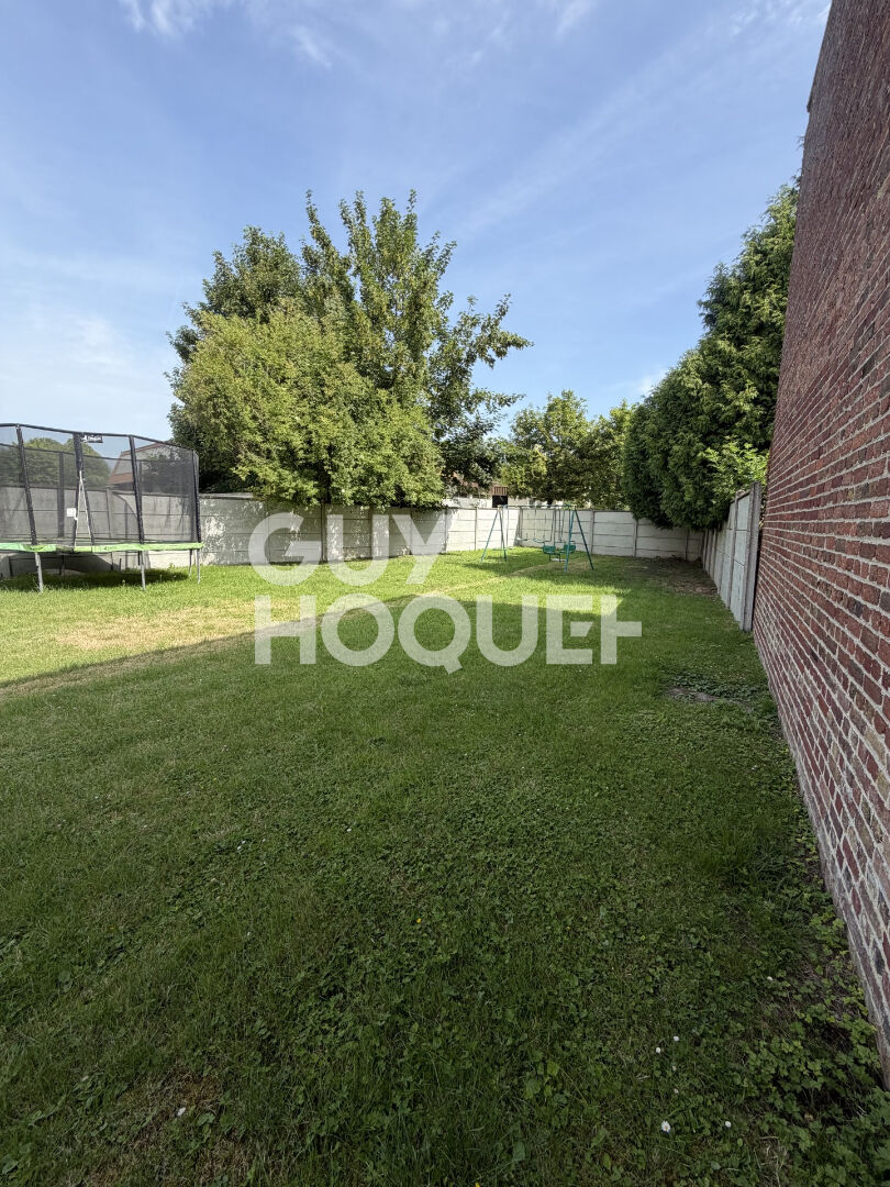 PLEIN CENTRE DE CLAIROIX Maison 5 pièces à vendre - 275 000 — photo 2