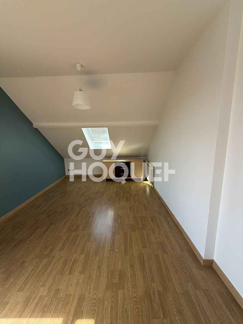 PLEIN CENTRE DE CLAIROIX Maison 5 pièces à vendre  - 275 000 