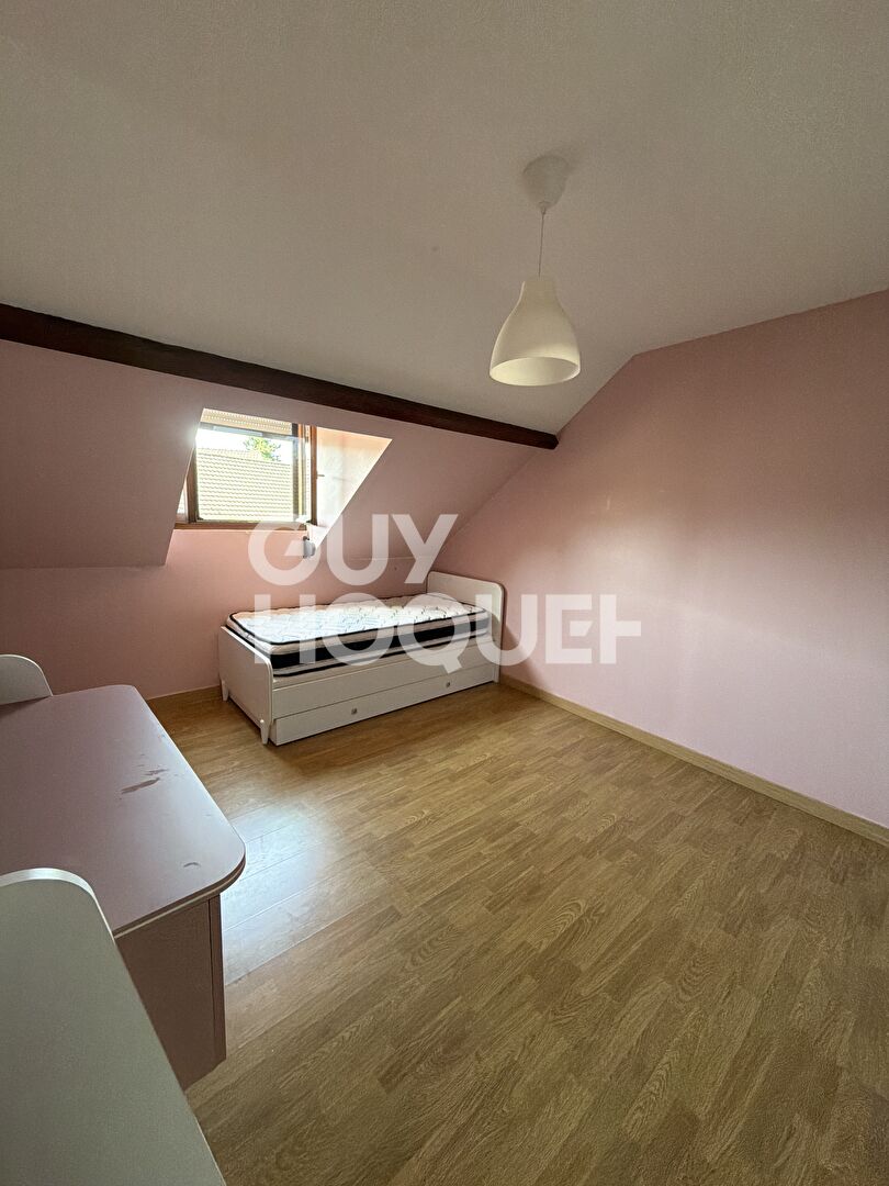 PLEIN CENTRE DE CLAIROIX Maison 5 pièces à vendre  - 275 000 
