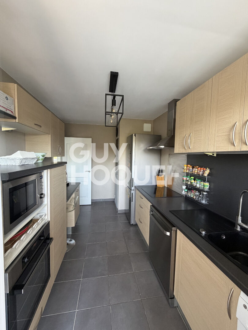 TRIANGLE D'OR Appartement 5 pièces de grand standing à vendre à Compiègne