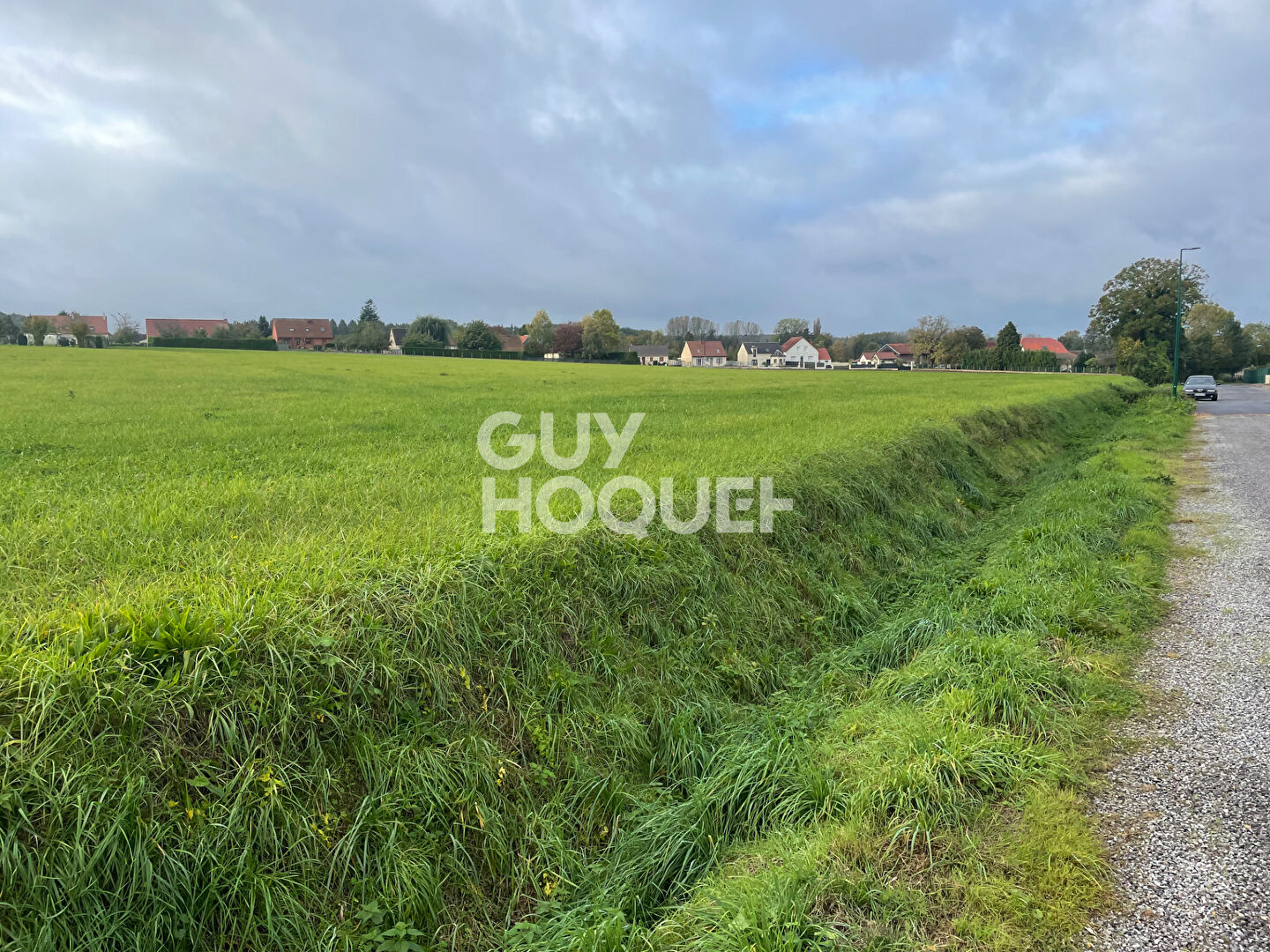 Terrain d'activité à louer de 980 m²  avec bureau de 30m2 à Jaux, France
