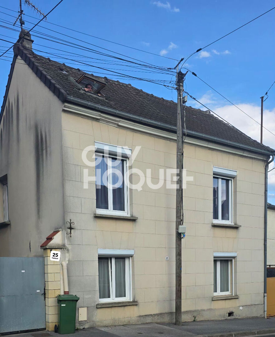 Immeuble à vendre à Margny-lès-Compiègne - Réf. C2420 - 220 000 