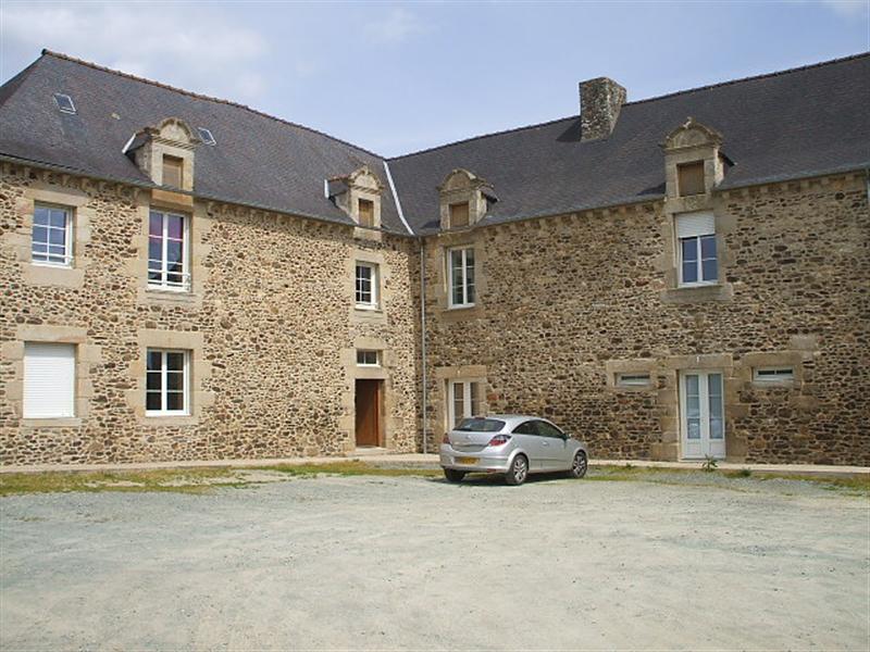 ENTRE DINAN ET LA COTE