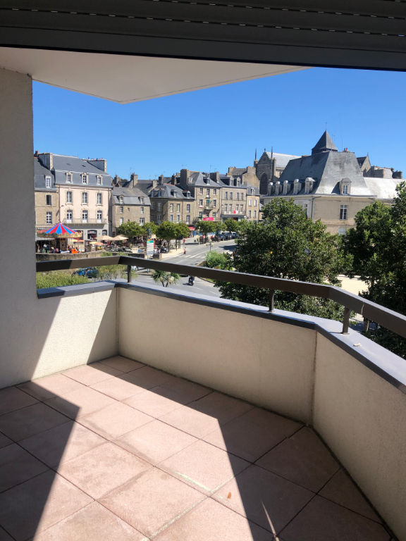 DINAN Centre - T2 balcon et ascenceur