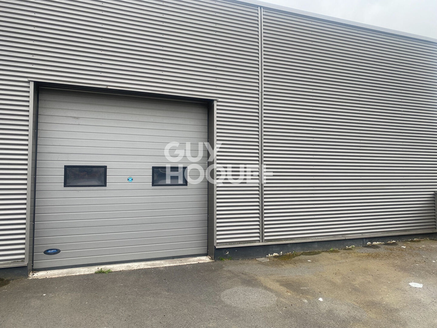 Entrepôt  Dinan 130 m2