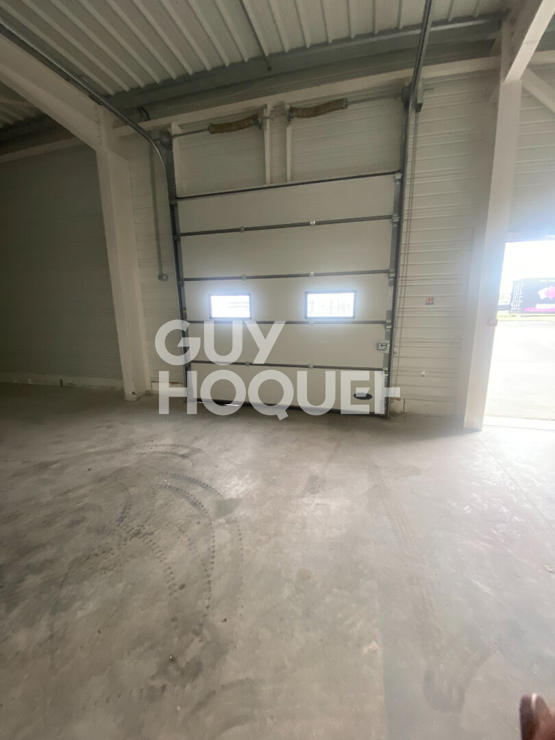 Entrepôt  Dinan 130 m2