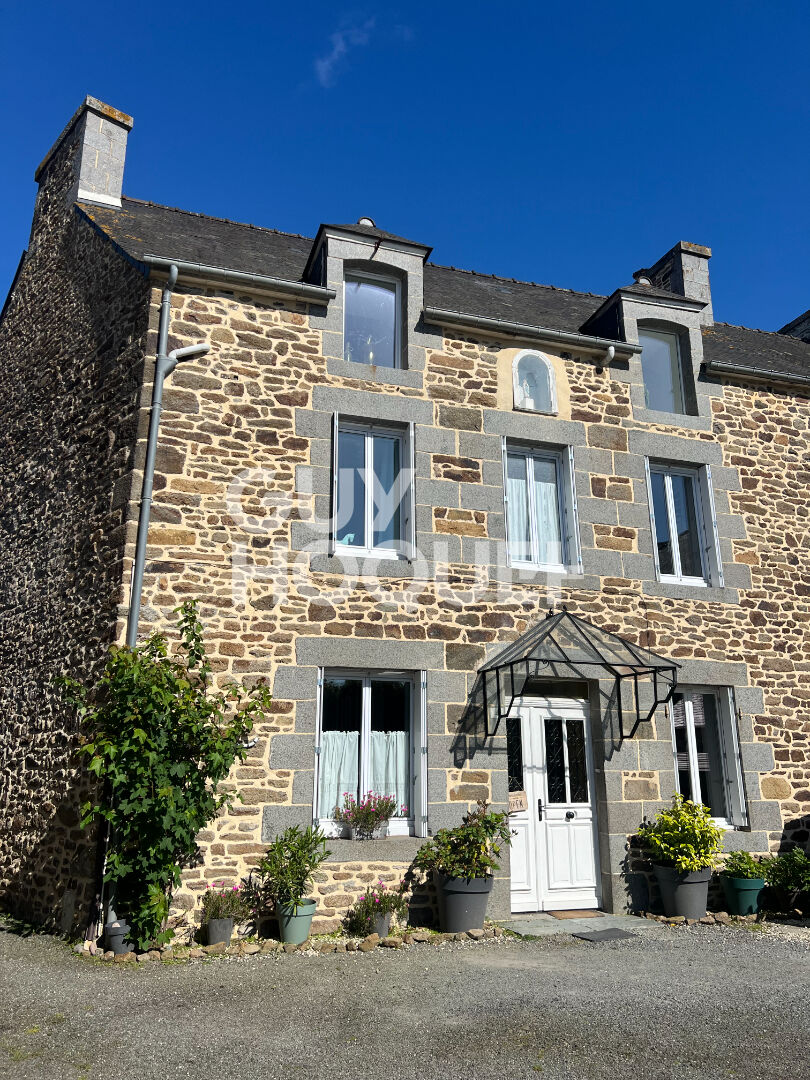 Maison Pleudihen Sur Rance 156m²