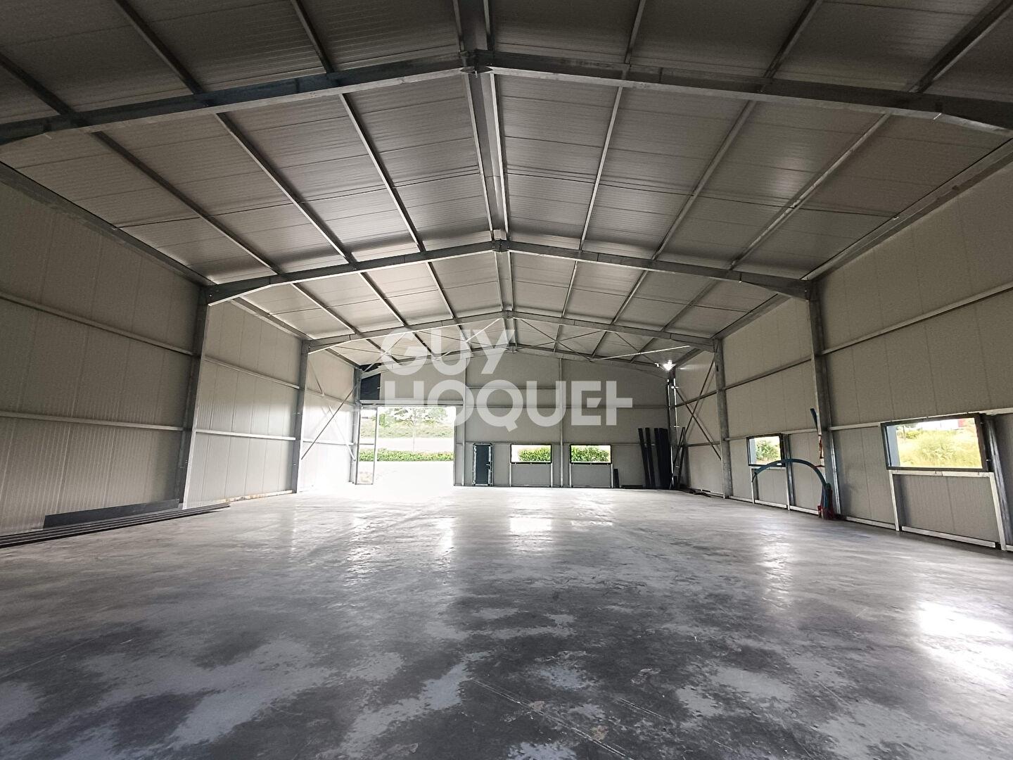Entrepôt / local industriel  400 m2