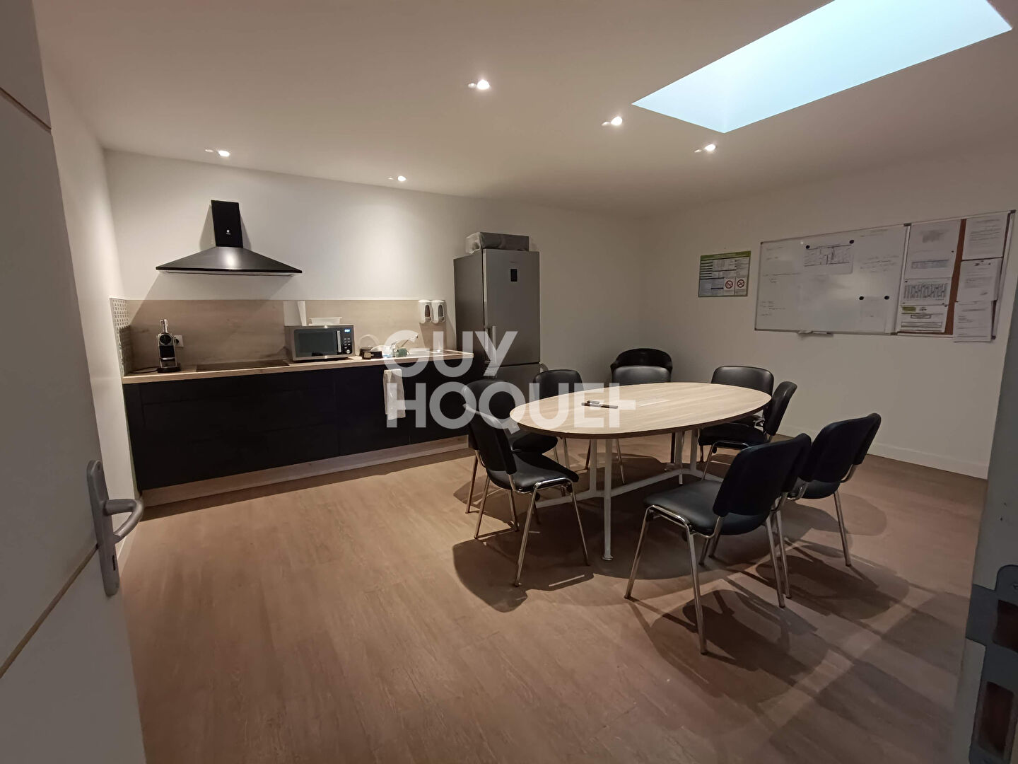 Local d'activité Dinan 240 m2 / TOP EMPLACEMENT !