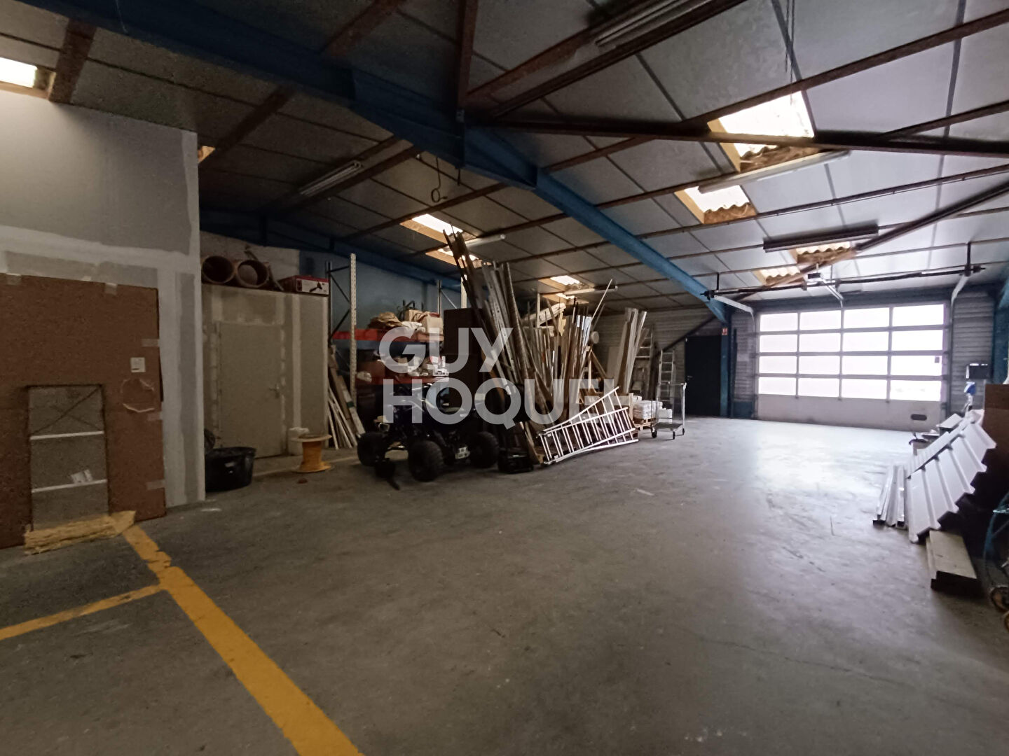 Local d'activité Dinan 240 m2 / TOP EMPLACEMENT !