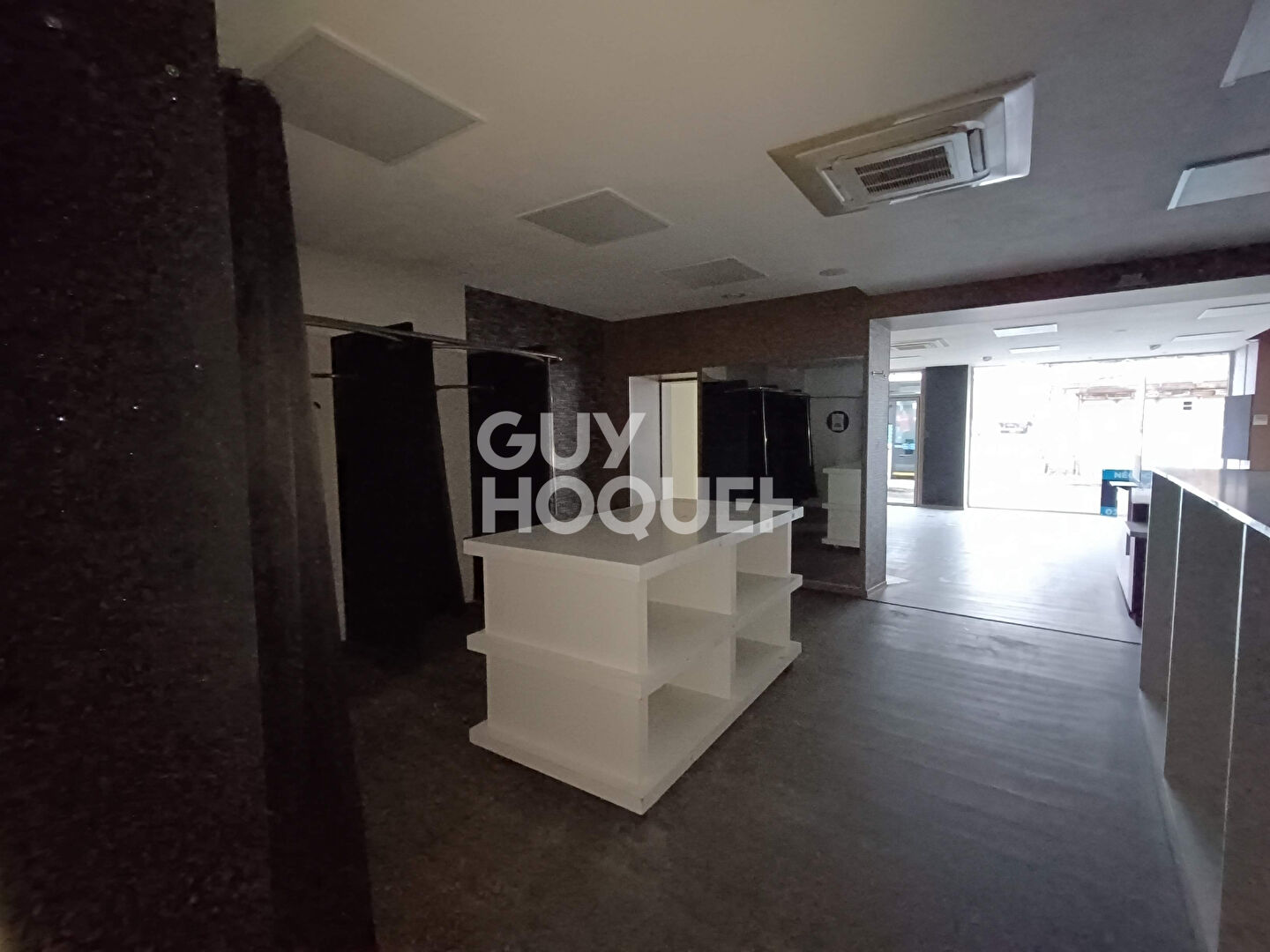 Location local commercial / Top emplacement