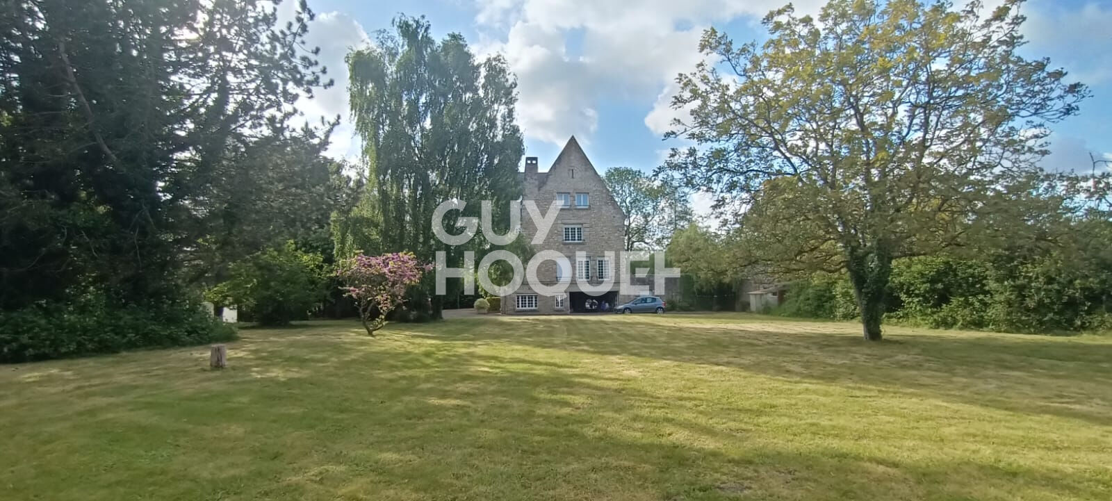 Demeure traditionnelle d'environ 245 m² - PLELAN LE PETIT (22)