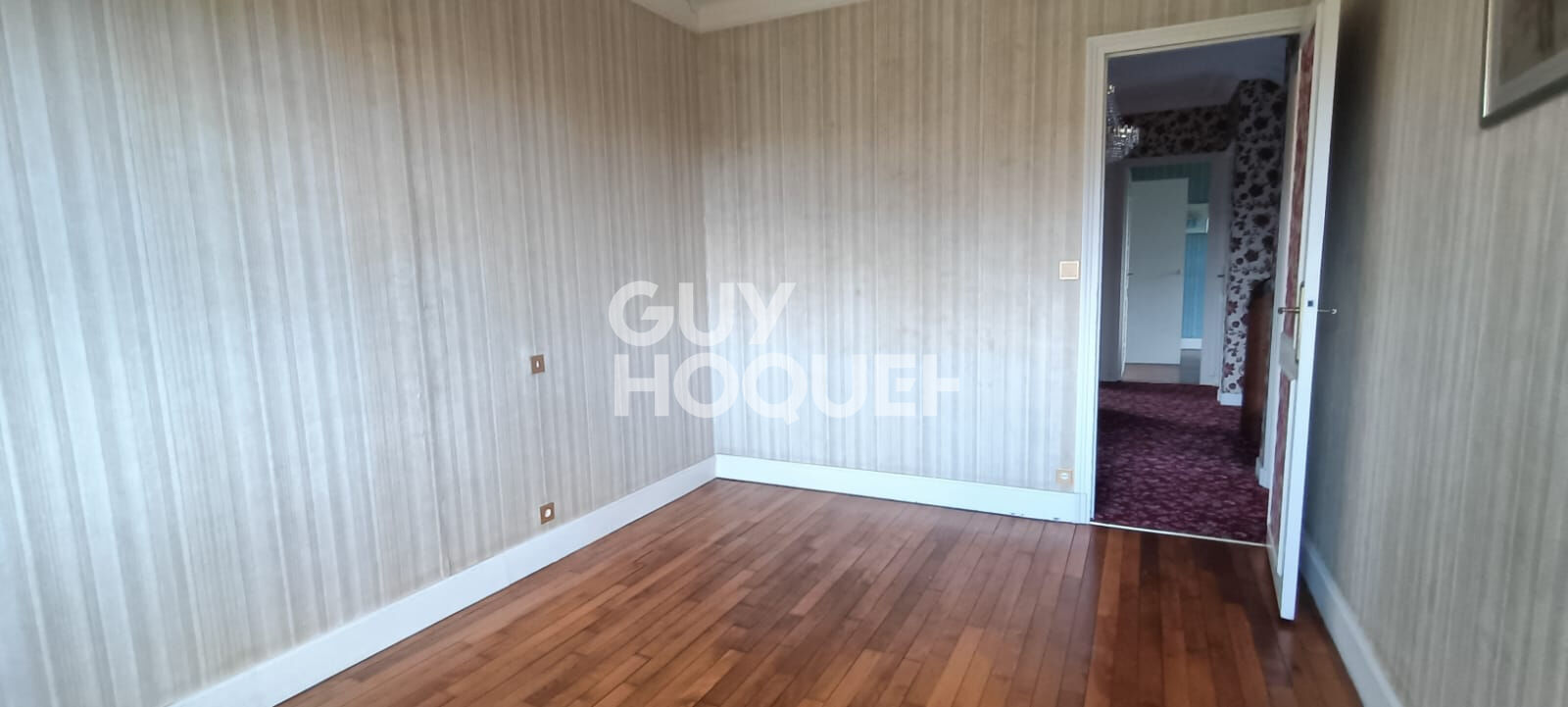 Demeure traditionnelle d'environ 245 m² - PLELAN LE PETIT (22)