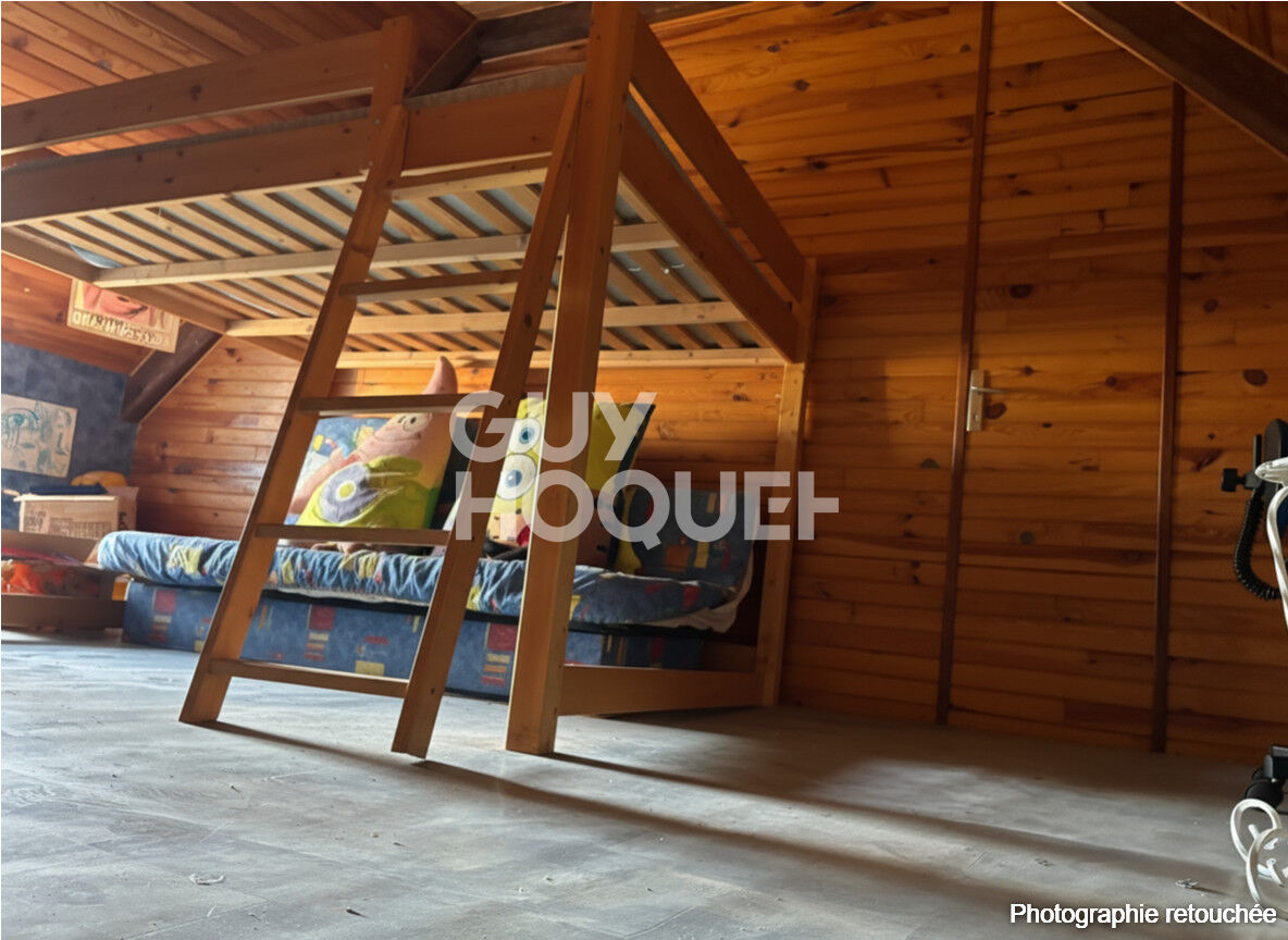 Maison d'environ 92M² - 22100 LANVALLAY