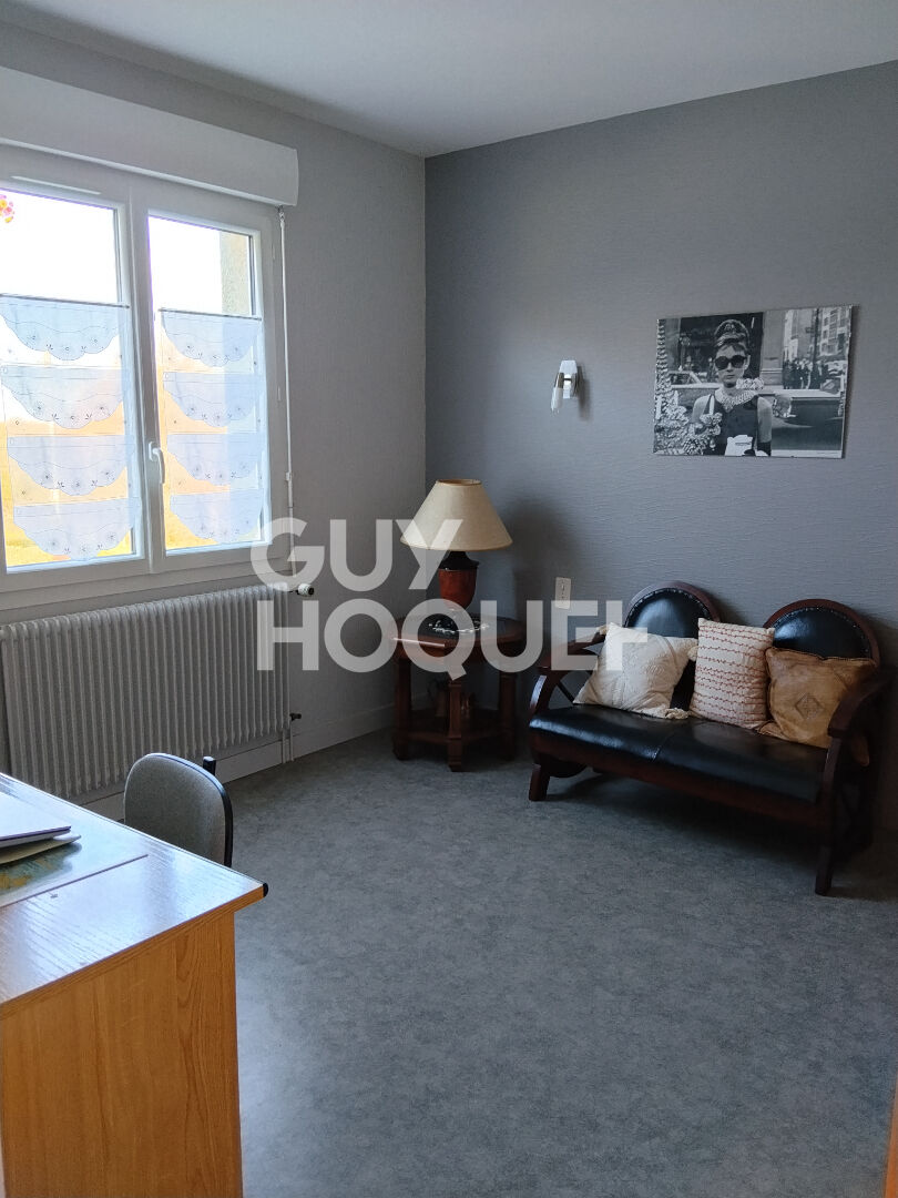 Maison  7 pièce(s) 171 m2 Saint-Hélen