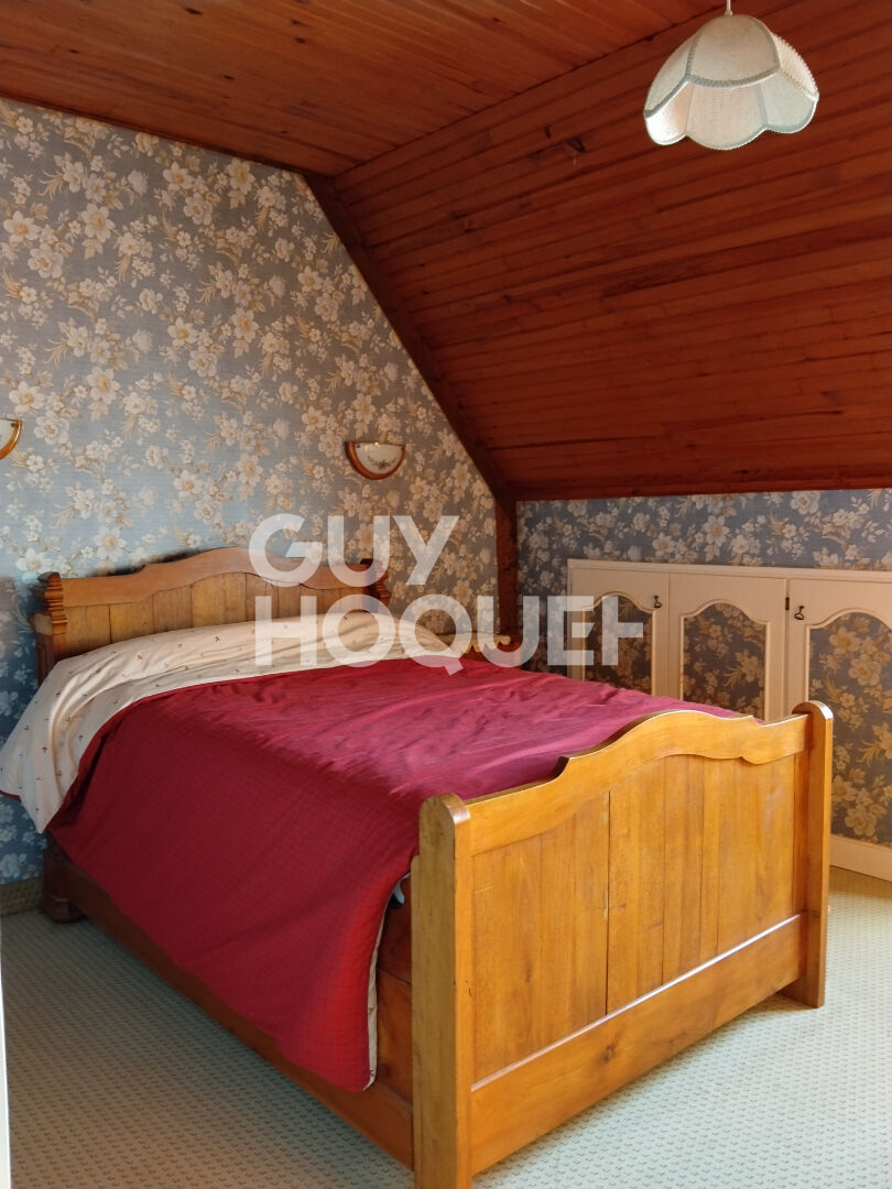 Maison  7 pièce(s) 171 m2 Saint-Hélen