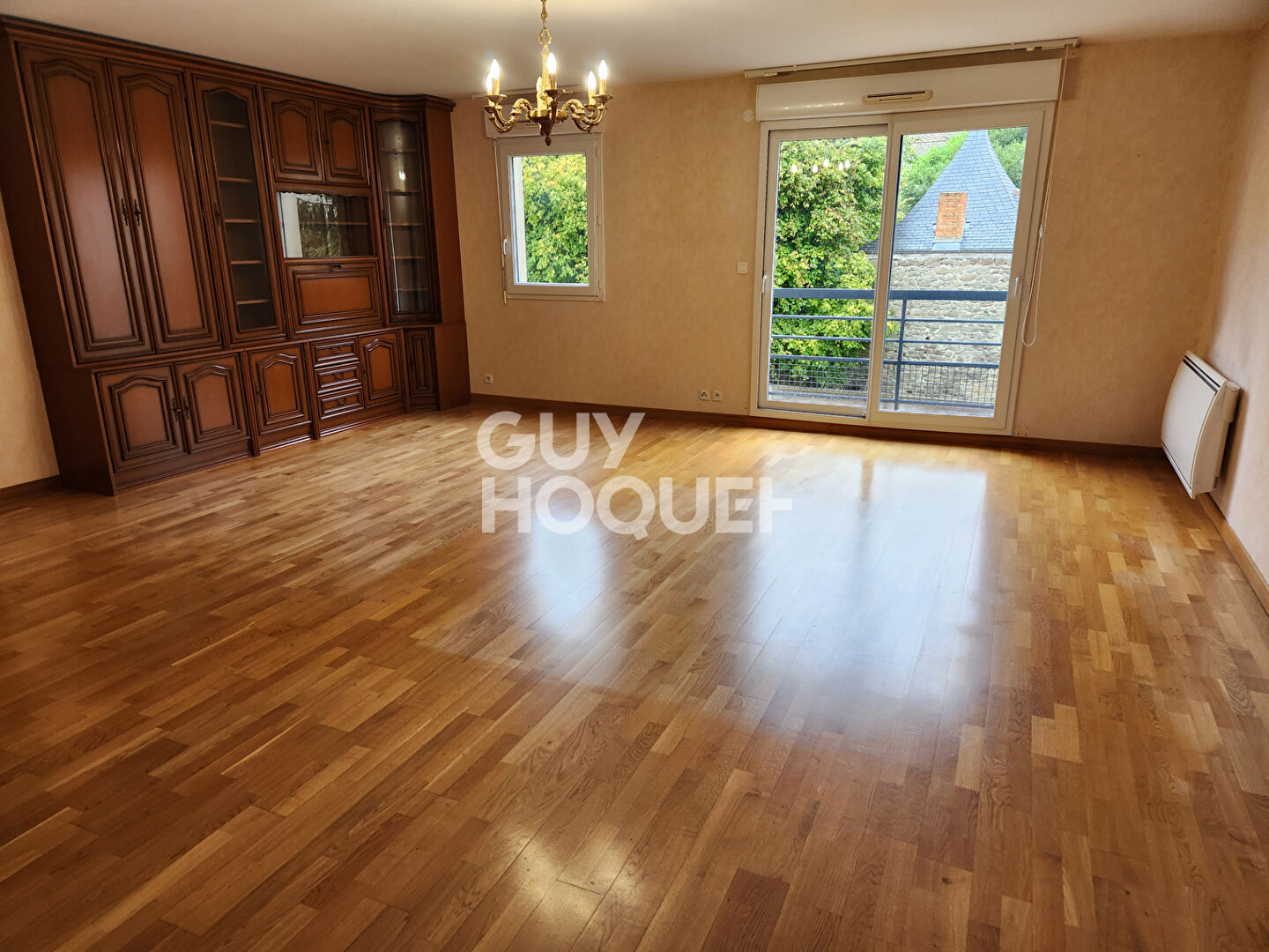 DINAN Centre T3 - 90 m² avec ascenceur et garage