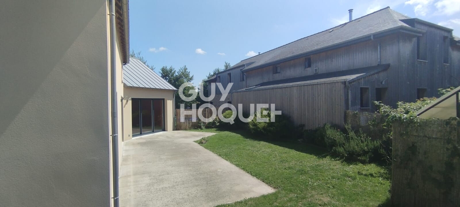 Maison récente en quartier résidentiel prisé